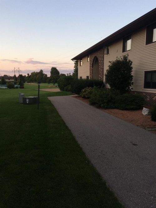 c-1735 Maricopa Drive, OSHKOSH, WI, 54904 | Card Image