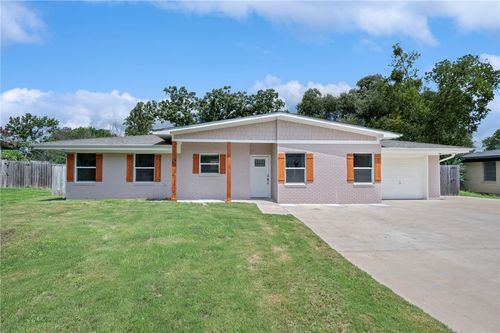 304 Dunn St, Bryan, TX, 77801-3403 | Card Image