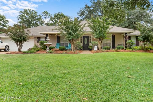 114 Westlake Dr, Brandon, MS, 39047-9020 | Card Image