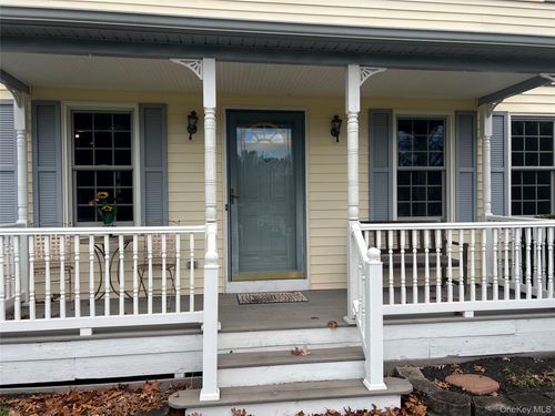 48 Crystal Beach Blvd, Moriches, NY, 11955-1904 | Card Image