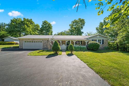 800 White Oak Dr, Springfield, OH, 45504-4133 | Card Image