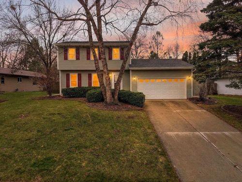 218 Cedar Drive, Oregon, WI, 53575 | Card Image