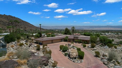 770 S La Mirada Rd, Palm Springs, CA, 92264-7302 | Card Image