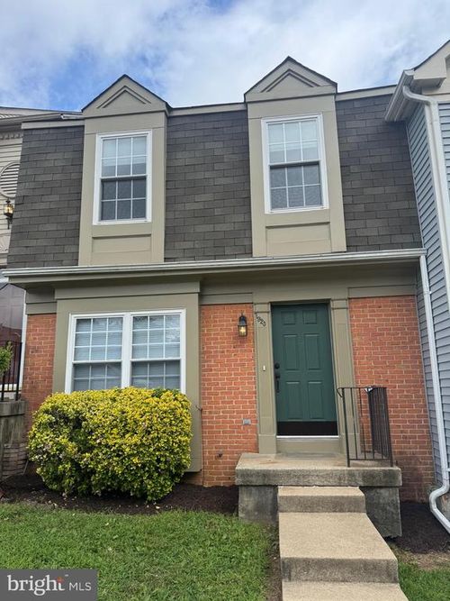 1923 Heatherbrook Ct, WOODBRIDGE, VA, 22192-2465 | Card Image