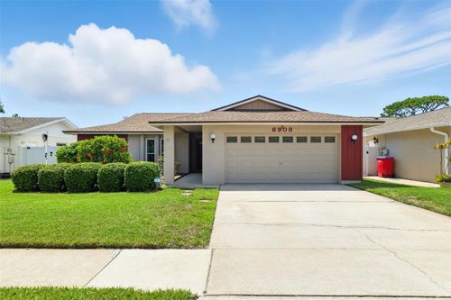 6908 Circlecreek Dr, PINELLAS PARK, FL, 33781-4806 | Card Image