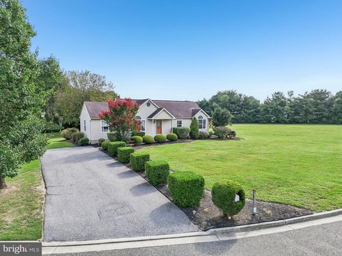 4 Karen Dr, Pittsgrove, NJ, 08318-4182 | Card Image