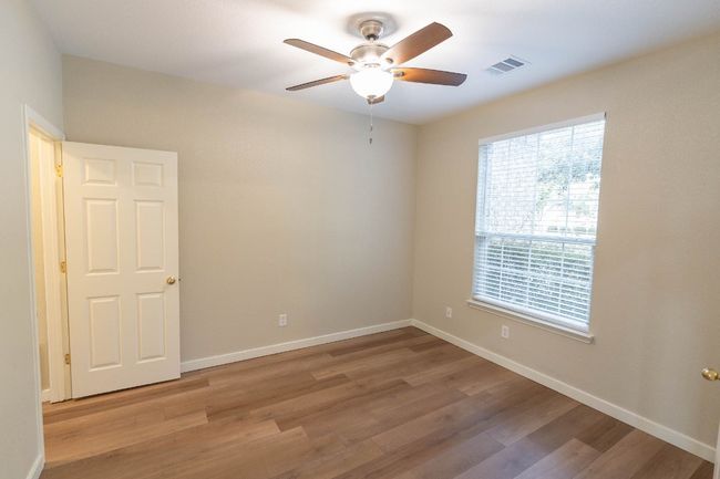 10920 Quarry Oaks Trl, House other with 5 bedrooms, 4 bathrooms and 2 parking in Austin TX | Image 4