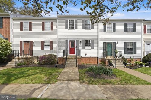 189 Fairfield Dr, WARRENTON, VA, 20186-3644 | Card Image