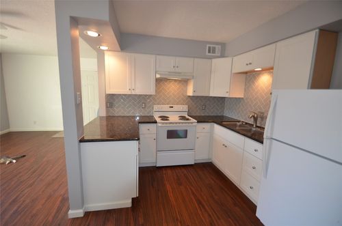 apt-102-5008 W Wind Trl, Austin, TX, 78745-1444 | Card Image