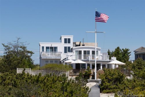 291 Dune Rd, Westhampton Beach, NY, 11978-2925 | Card Image