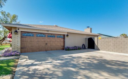 4452 W Windrose Dr, Glendale, AZ, 85304-2105 | Card Image