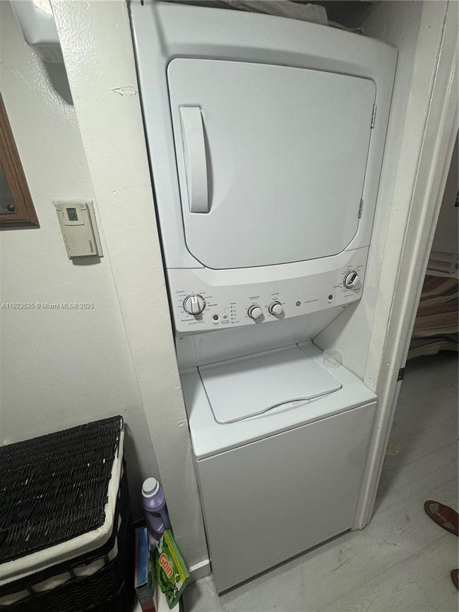 APT-13 - 6515 W 27 Th Ct, Condo with 2 bedrooms, 2 bathrooms and null parking in Hialeah FL | Image 11