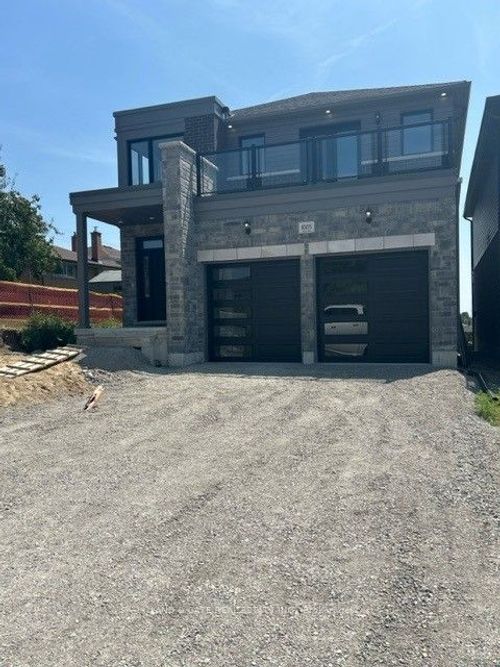 1005 Queensdale Ave, Oshawa, ON, L1H1M8 | Card Image