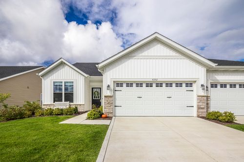 4352 Reflection Pl, Valparaiso, IN, 46385-1055 | Card Image