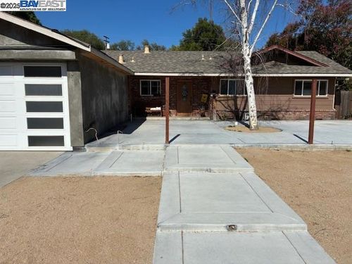 2013 Sherwood Ave, Modesto, CA, 95350-3183 | Card Image