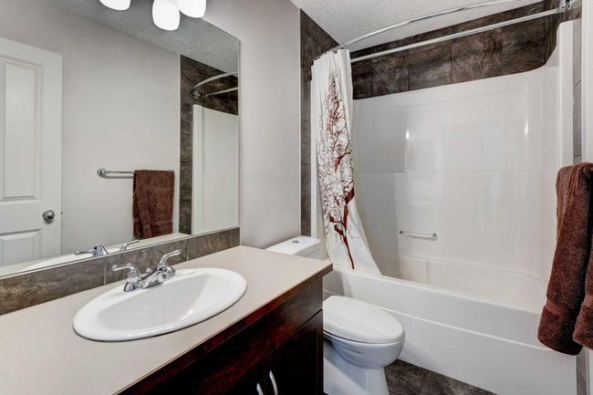 34 Chaparral Valley Place Se, House other with 5 bedrooms, 4 bathrooms and 4 parking in Calgary AB | Image 32