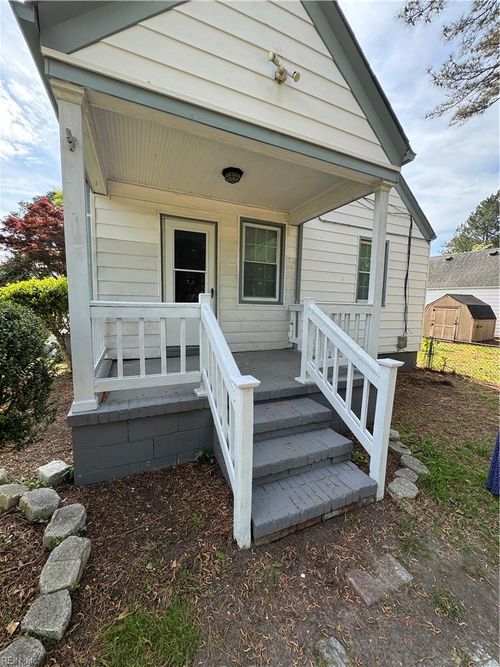 3647 Mississippi Ave, Norfolk, VA, 23502-4342 | Card Image