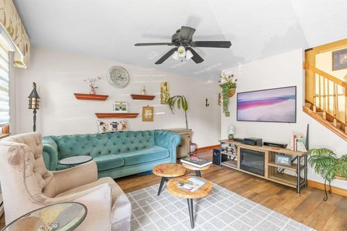 20c-300 Falmouth Rd, Mashpee, MA, 02649-2696 | Card Image