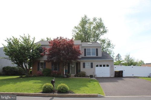 147 Meadow Ln, Dublin, PA, 18917-2222 | Card Image