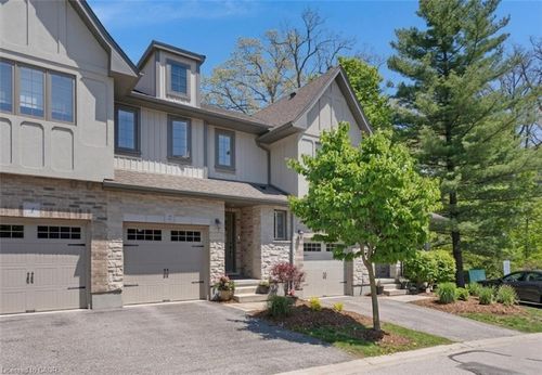 2-635 Saginaw Parkway, Cambridge, ON, N1T0C1 | Card Image
