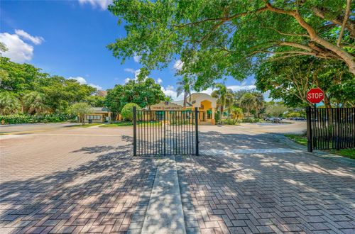 apt-213-9999 Summerbreeze Dr, Sunrise, FL, 33322-5820 | Card Image
