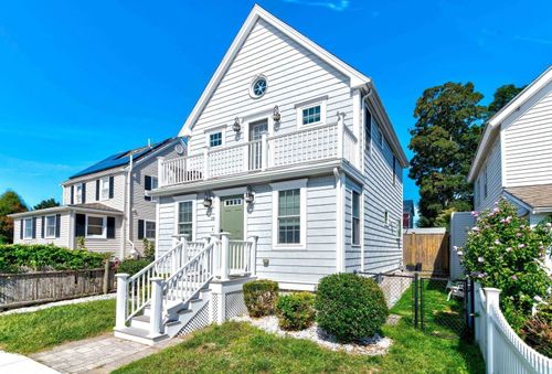 110 Charles St, Quincy, MA, 02169-3649 | Card Image