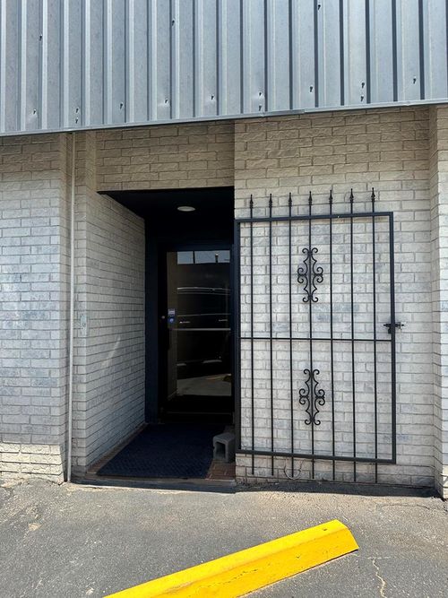 3416 W Wall St, Midland, TX, 79701-6710 | Card Image