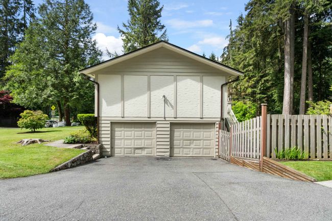 2497 Berkley Avenue, House other with 4 bedrooms, 3 bathrooms and 4 parking in North Vancouver BC | Image 36