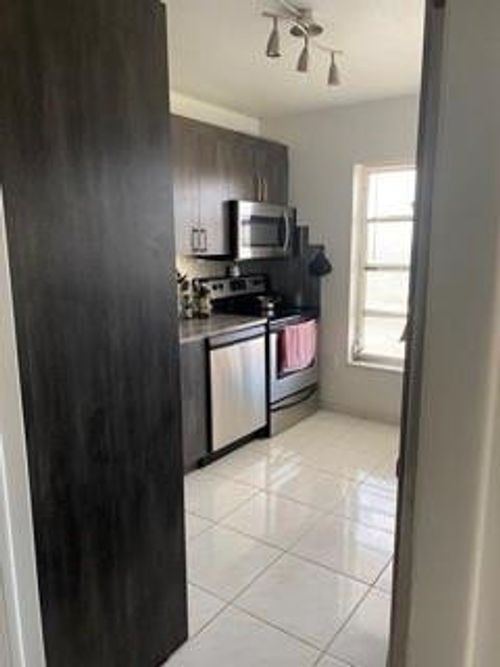 1015-4174 Inverrary Dr, Lauderhill, FL, 33319-4578 | Card Image
