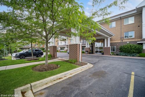 314-2220 Founders Dr, Northbrook, IL, 60062-5476 | Card Image