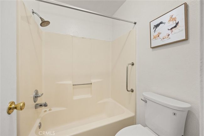 APT-2 - 915 Carob Way, Condo with 3 bedrooms, 3 bathrooms and 2 parking in Montebello CA | Image 19