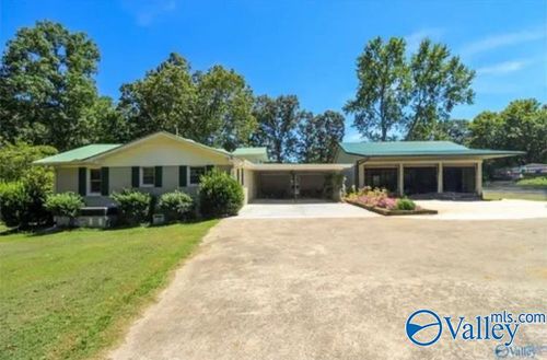 60 Holbrooks St, Crossville, AL, 35962-3249 | Card Image
