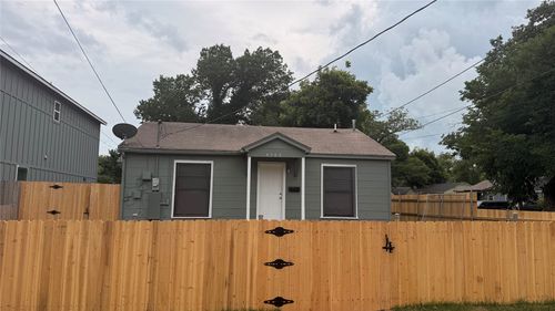 4503 Bradshaw Street, Dallas, TX, 75215 | Card Image