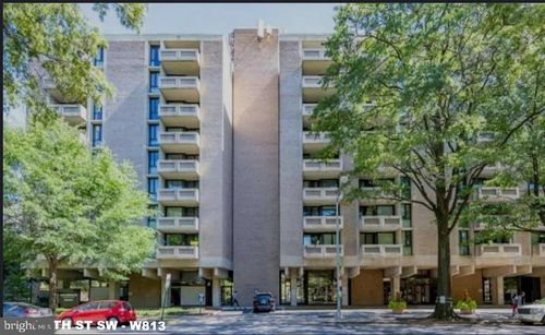 w813-1250 4th St Sw, WASHINGTON, DC, 20024-2320 | Card Image