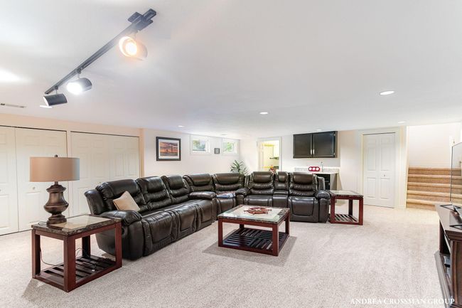 104-web-or-mls-422-howard-ave | Image 28