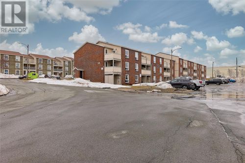 101-58 Pasadena Crescent, St. John's, NL, A1E4S2 | Card Image