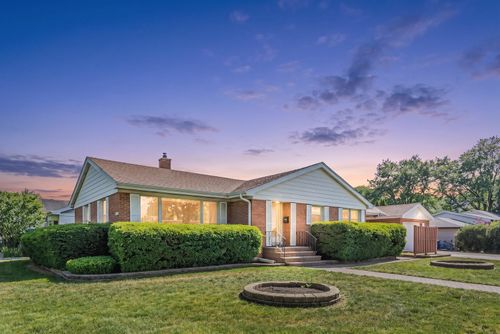 718 N Russel, Mount Prospect, IL, 60056 | Card Image