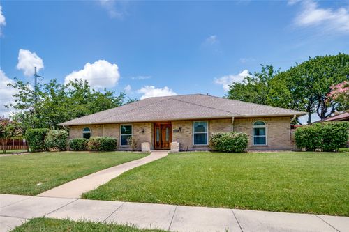 1001 Hillsdale Dr, Richardson, TX, 75081-5821 | Card Image
