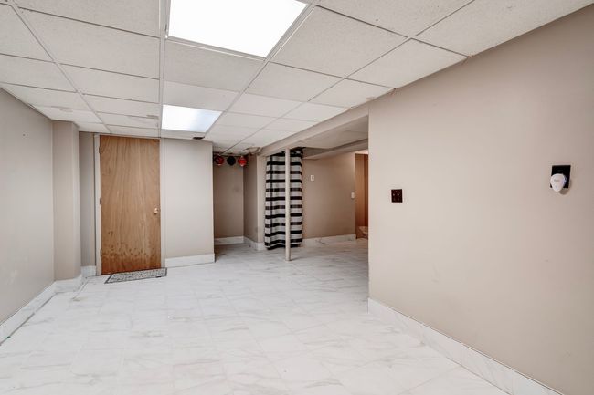 2172 Hartshorn Ave, House other with 3 bedrooms, 3 bathrooms and null parking in Troy MI | Image 34