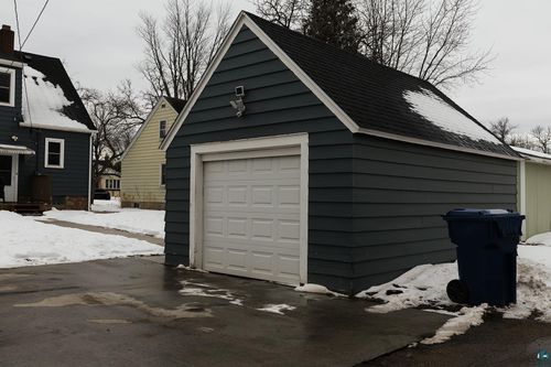 1125 Minnesota St, Hibbing, MN, 55746-1652 | Card Image