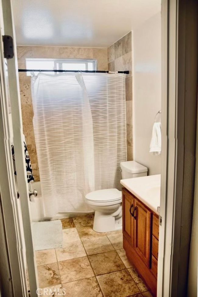 downstairs bathroom | Image 15