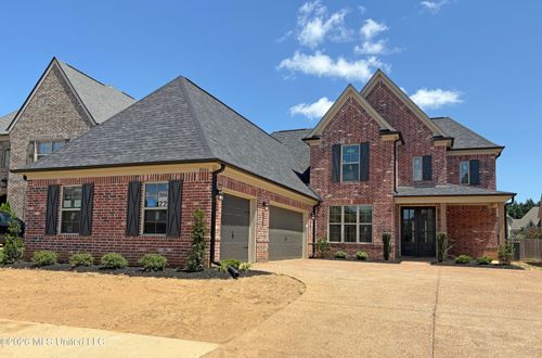 8066 Old Addison Dr, Olive Branch, MS, 38654-7254 | Card Image