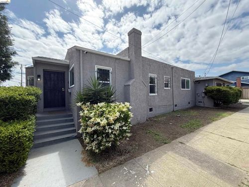 2963 62nd, Oakland, CA, 94605 | Card Image