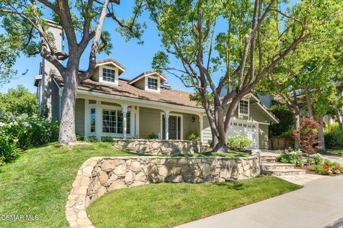 5755 Willowtree Dr, Agoura Hills, CA, 91301-4417 | Card Image