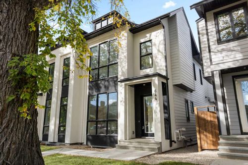 644 25 Avenue Nw, Calgary, AB, T2M2A9 | Card Image