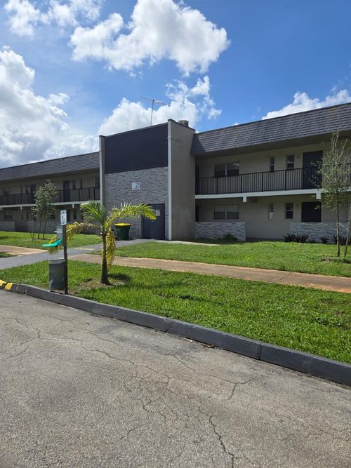 apt-104-8001 Fairview Dr, Tamarac, FL, 33321-3945 | Card Image