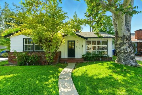 5517 Bevis Ave, Sherman Oaks, CA, 91411-3745 | Card Image