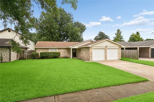 1728 Greenwood Dr, La Place, LA, 70068-2726 | Card Image