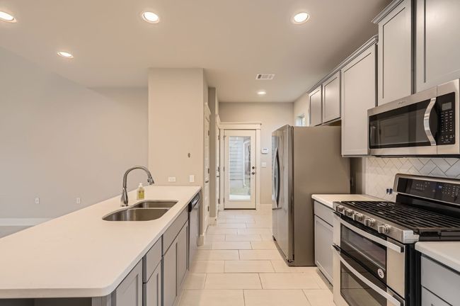 10610 Wills Loop, House other with 3 bedrooms, 3 bathrooms and null parking in Austin TX | Image 11