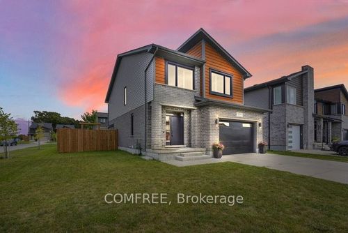 {{alt}} | Card Image